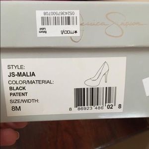 Jessica Simpson Size 8 Black Pumps